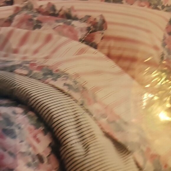 Vintage Twin Sheet Set by WestPoint Stevens Pink Floral Stripes Sealed Package - Picture 4 of 11